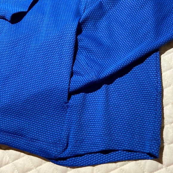 Tommy Bahama Active 1/4 Zip Top. Kangaroo Front Pocket. Like New. Blue. Large. - Picture 3 of 7